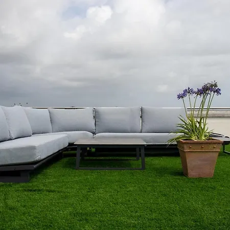 Penthouse, 3 Bedroom Luxury Apartment Galway