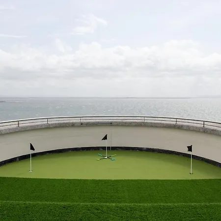 Penthouse, 3 Bedroom Luxury * Galway