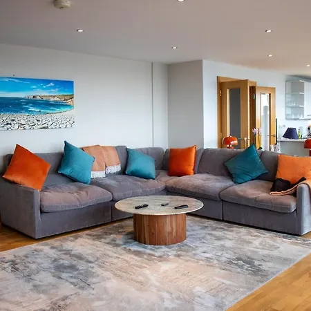 Penthouse, 3 Bedroom Luxury Apartment Galway