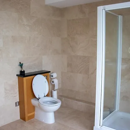 Penthouse, 3 Bedroom Luxury Apartment Galway