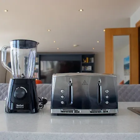 Penthouse, 3 Bedroom Luxury Apartment Galway